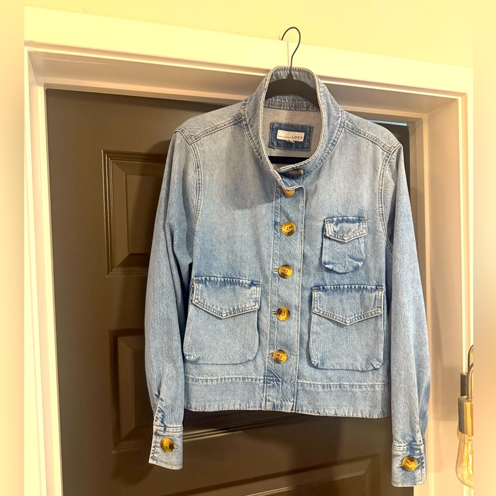 LOFT Denim Cropped Swing Jacket Size Large